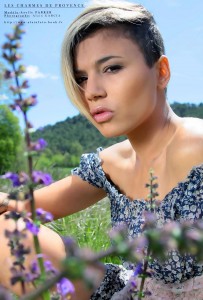 Axelle-Parker-Photo-Shooting-Les-Charmes-de-Provence-Alain-Garcia-02